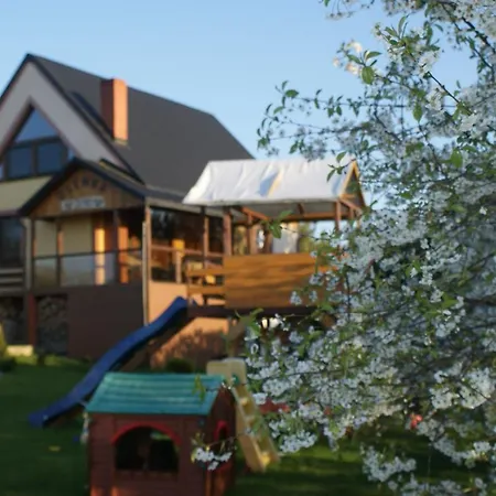 Agrodomki Okej-bialy Dom بيت للعطل