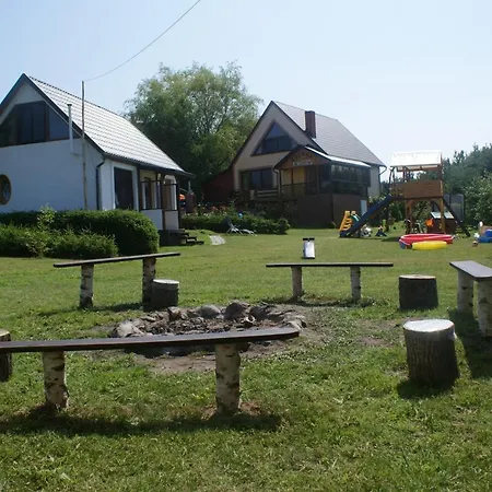 Agrodomki Okej-bialy Dom Casa de Férias Gardna Wielka