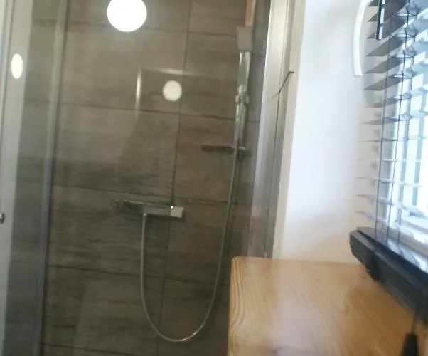 Agrodomki Okej-bialy Dom Gardna Wielka