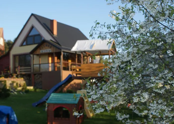 Agrodomki Okej-bialy Dom بيت للعطل