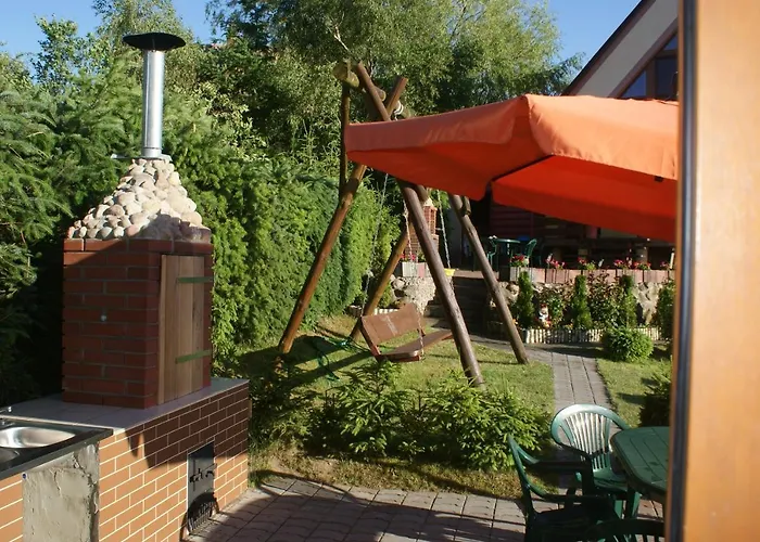 Dom wakacyjny Agrodomki Okej-biały Dom